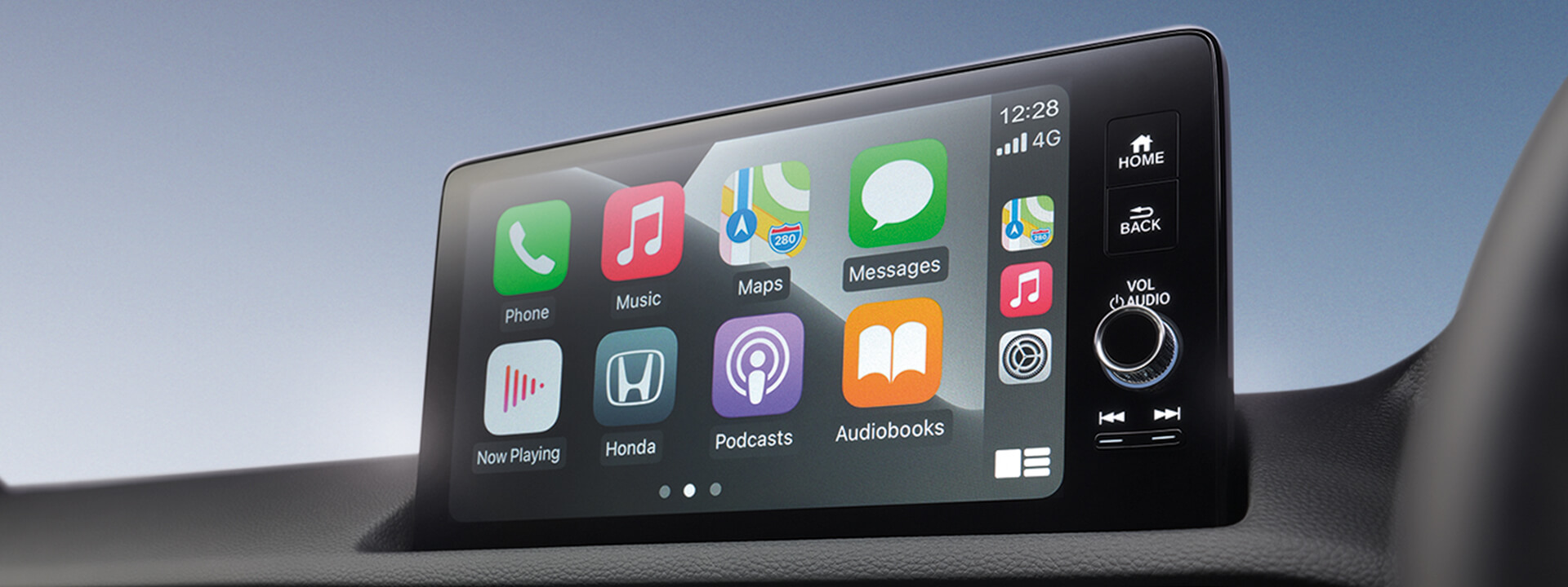 ระบบเครื่องเสียงหน้าจอสัมผัสแบบ Advanced Touch ขนาด 9 นิ้ว รองรับ Apple CarPlay แบบไร้สายและ Android Auto